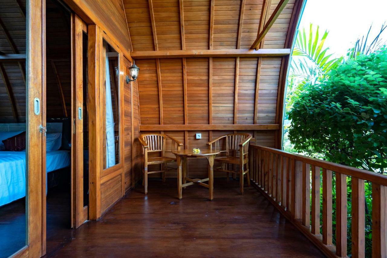 The Soggol Lembongan Hotel Exterior photo